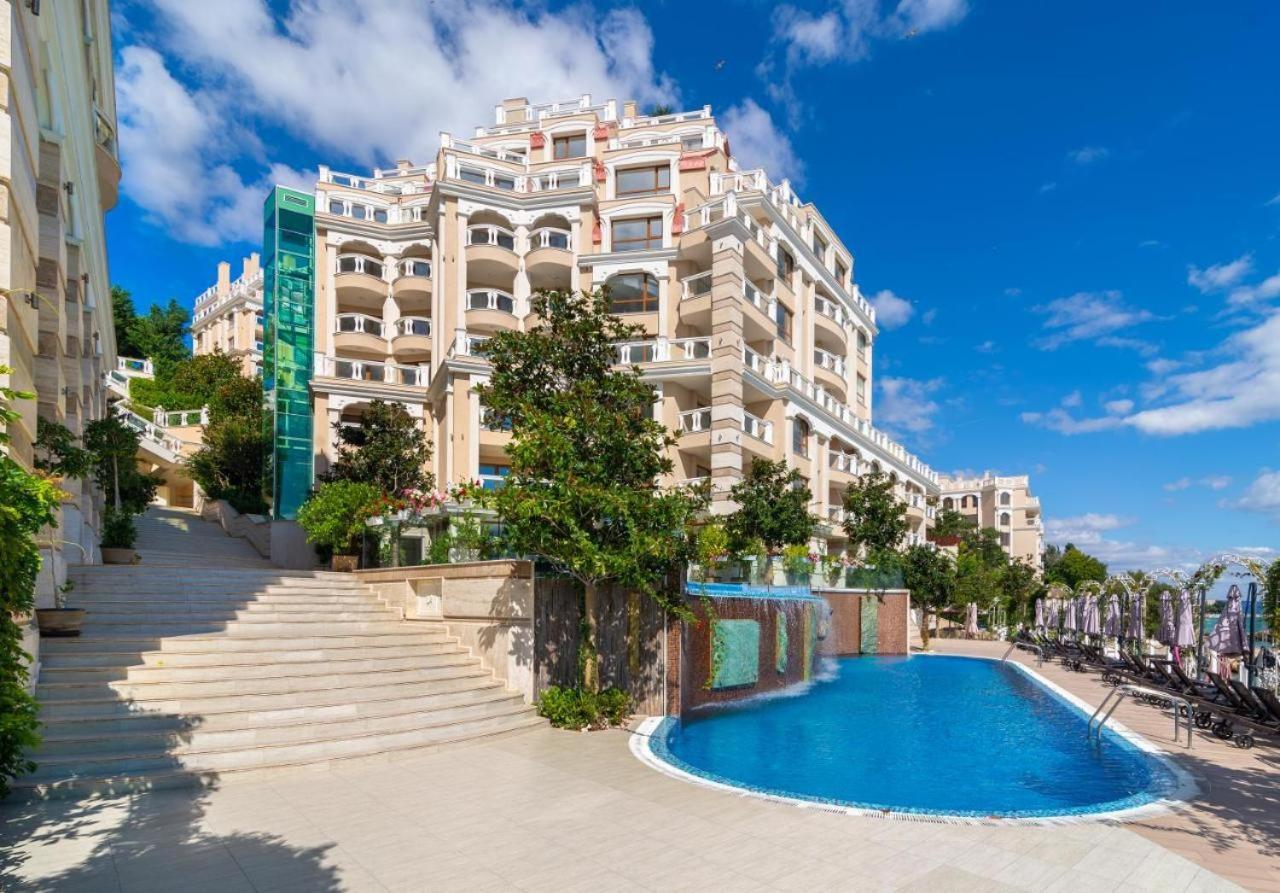 1Bd Ap In La Mer Complex Private Beach And Pool Golden Sands Bagian luar foto