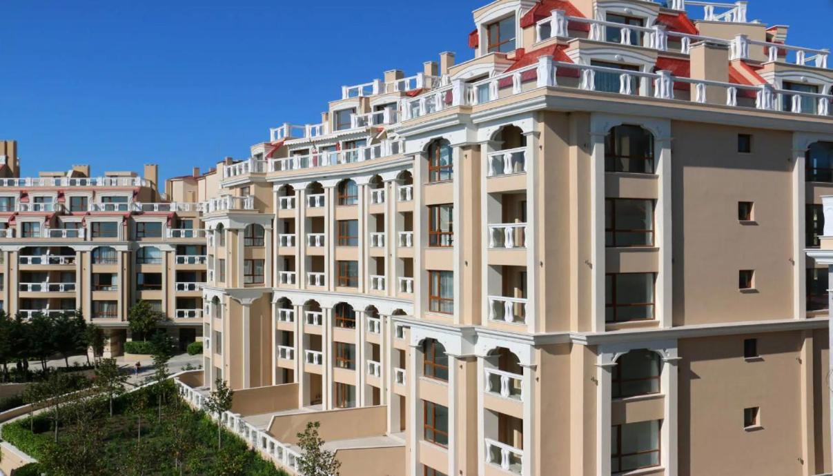 1Bd Ap In La Mer Complex Private Beach And Pool Golden Sands Bagian luar foto